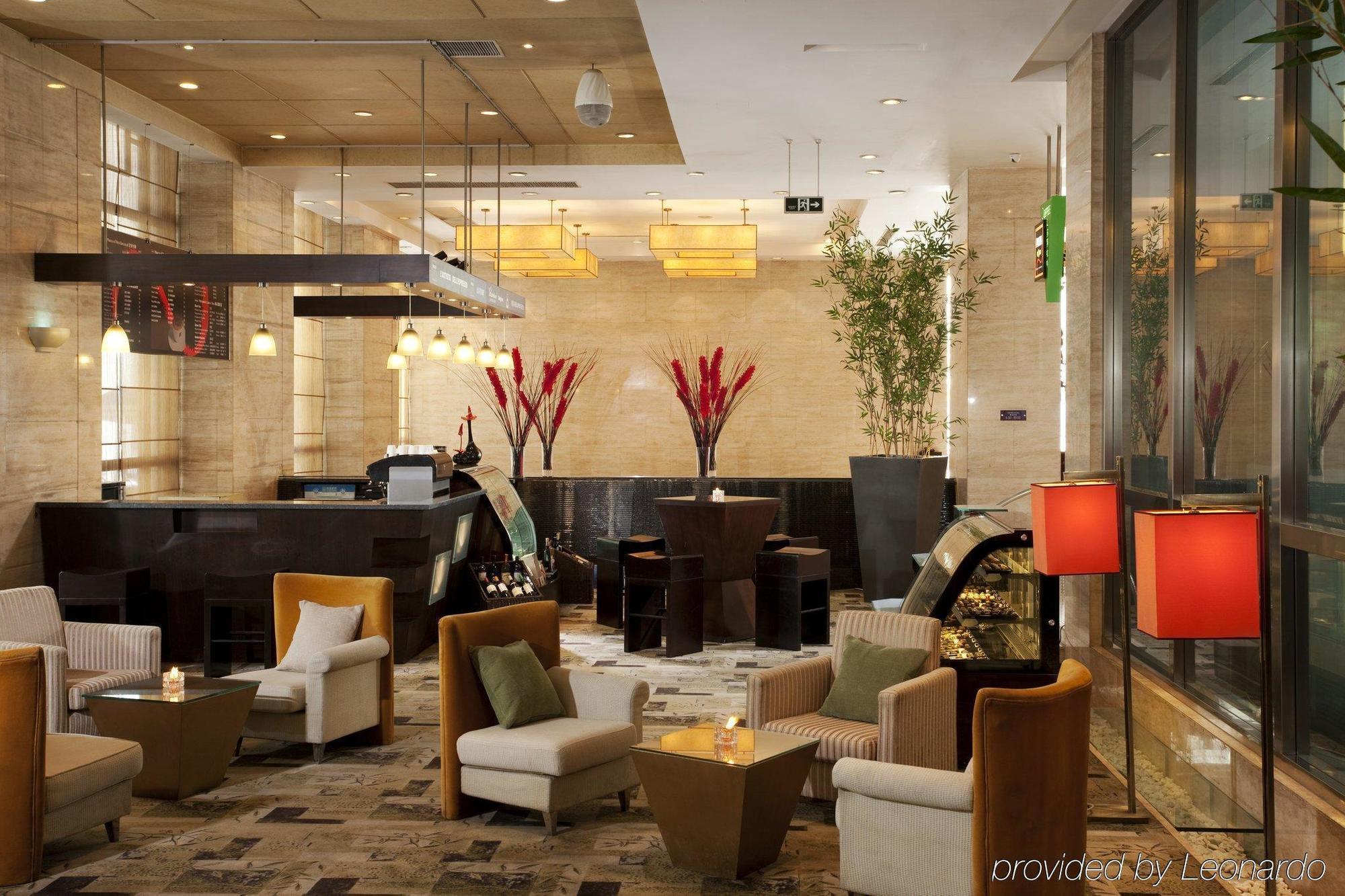 Holiday Inn Central Plaza Peking Beltér fotó